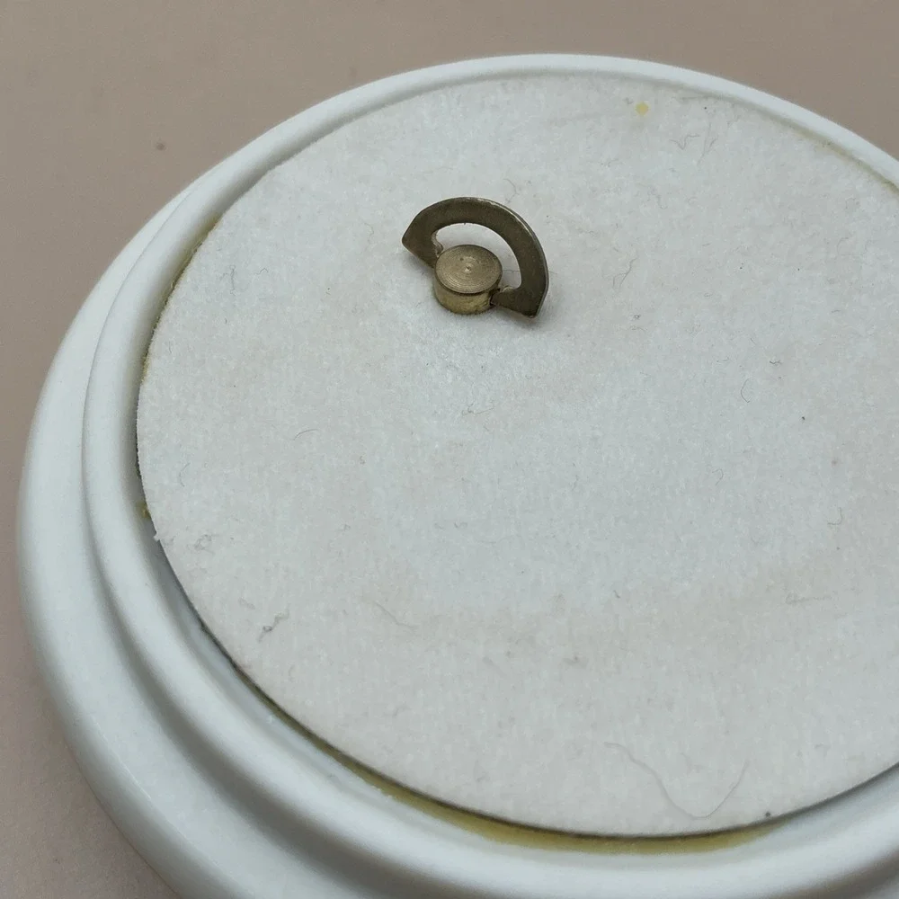 Vintage SFMBC Embossed White Rose Floral Musical Jewelry/Trinket Box 